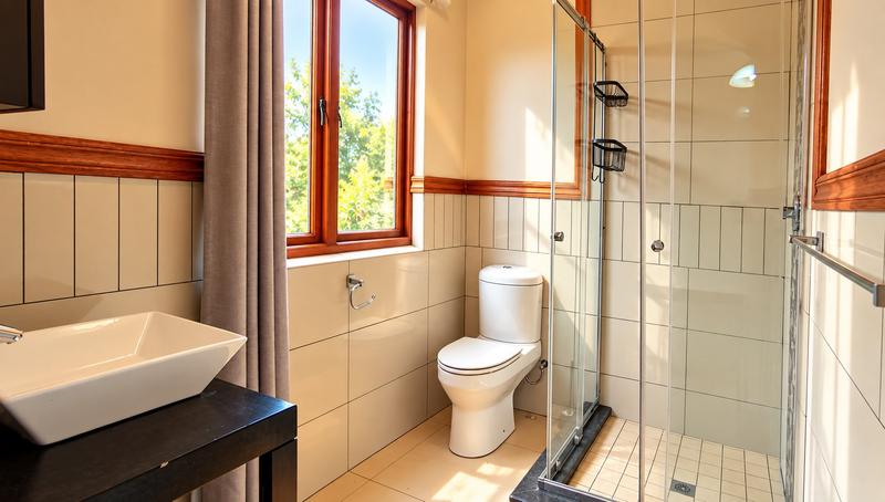 5 Bedroom Property for Sale in Xanadu North West
